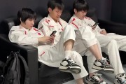 先锋赛归来首秀！TES发布赛前视频：兄弟们比赛加油